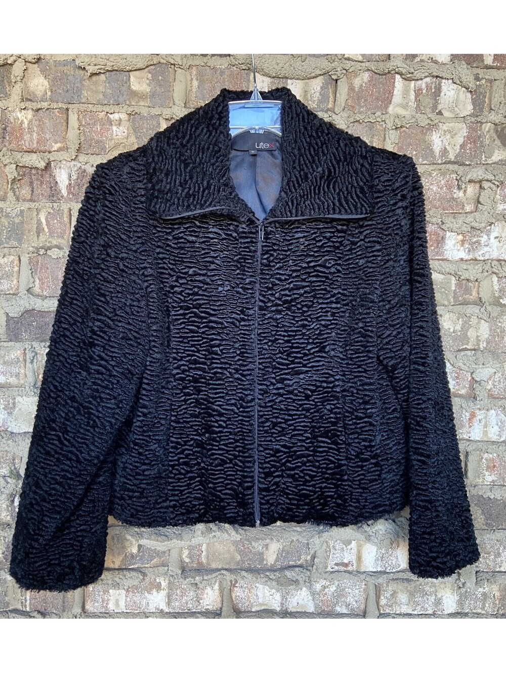 UTEX Women’s Full Zip Ribbed Black Jacket Size Large Good Quality Well Made